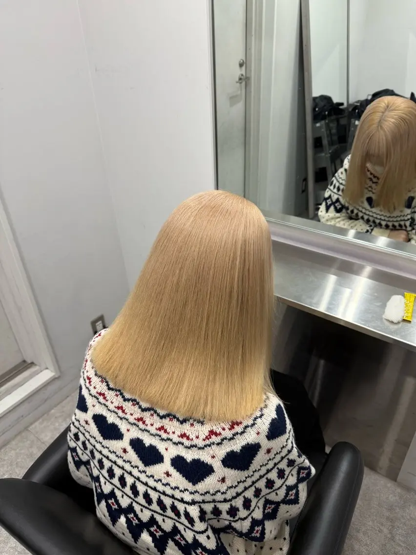 ミディアム カラー ベージュカラー ブリーチ ブロンド ピンクカラー ヘアカラー 【🥀履歴修正🥀】 ハイトーン職人/拓真のヘアスタイル