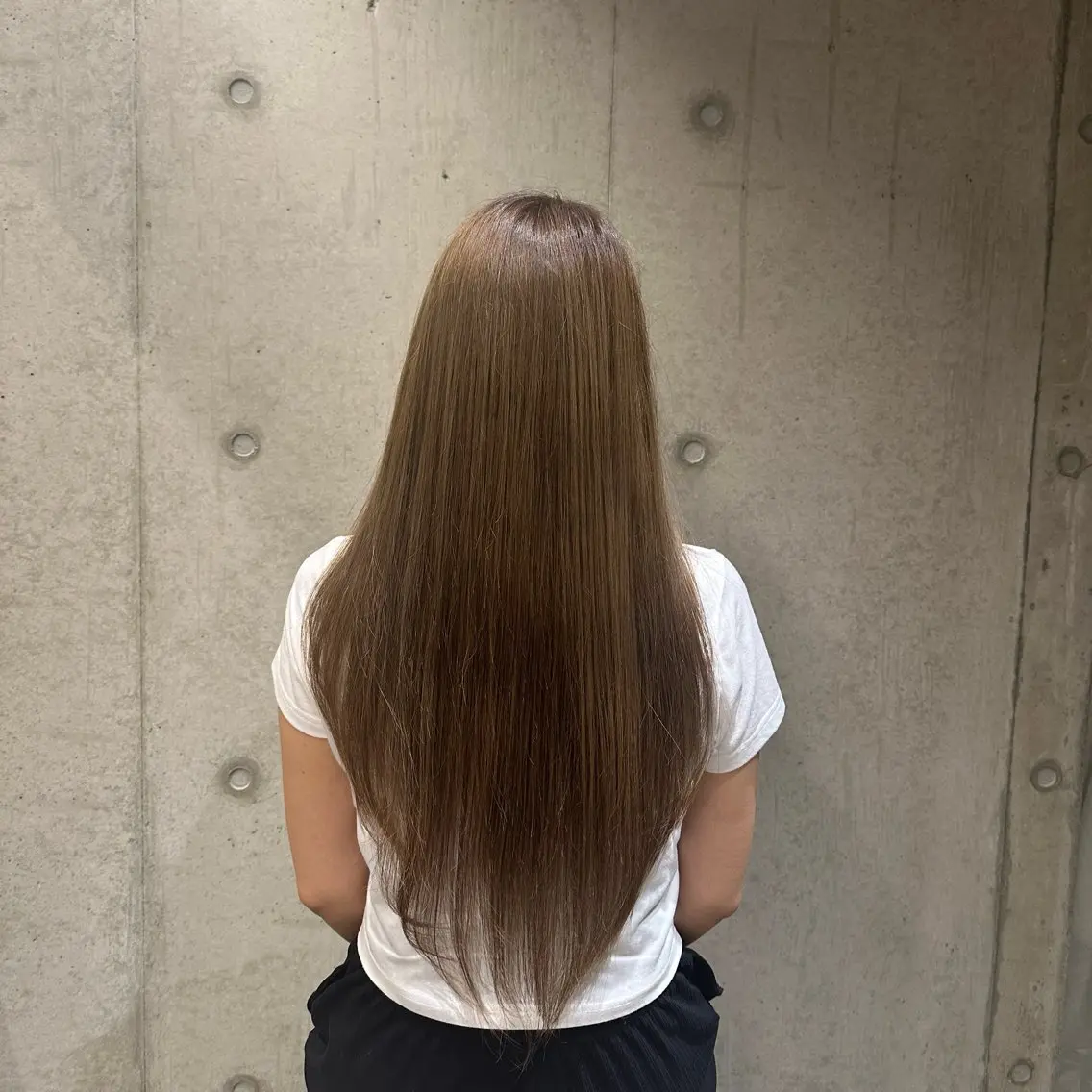 ロング 大川内 結菜のヘアスタイル