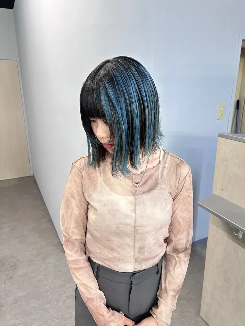 ショート カット ヘアカラー shiga mariaのヘアスタイル
