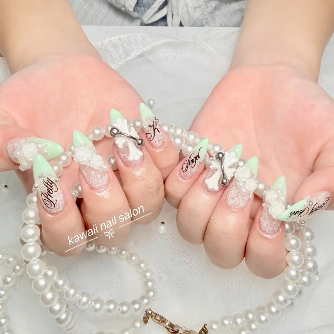 ネイル ドット フレンチネイル 韓国ネイル マグネットネイル オフィスネイル Kawaii Nail Salonのネイルデザイン