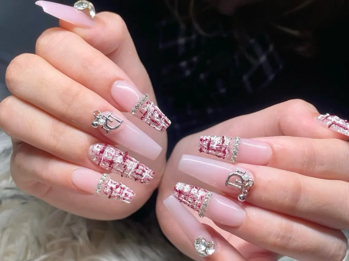 メンズ ネイル べっ甲ネイル チークネイル フラッシュネイル フラワーネイル フットネイル ハンドネイル Rin Nail Shinokuboのネイルデザイン