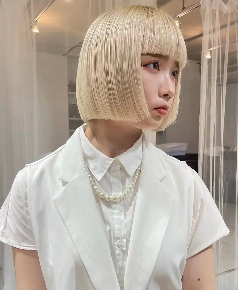 カラー yukie/ ブリーチカラーのヘアスタイル