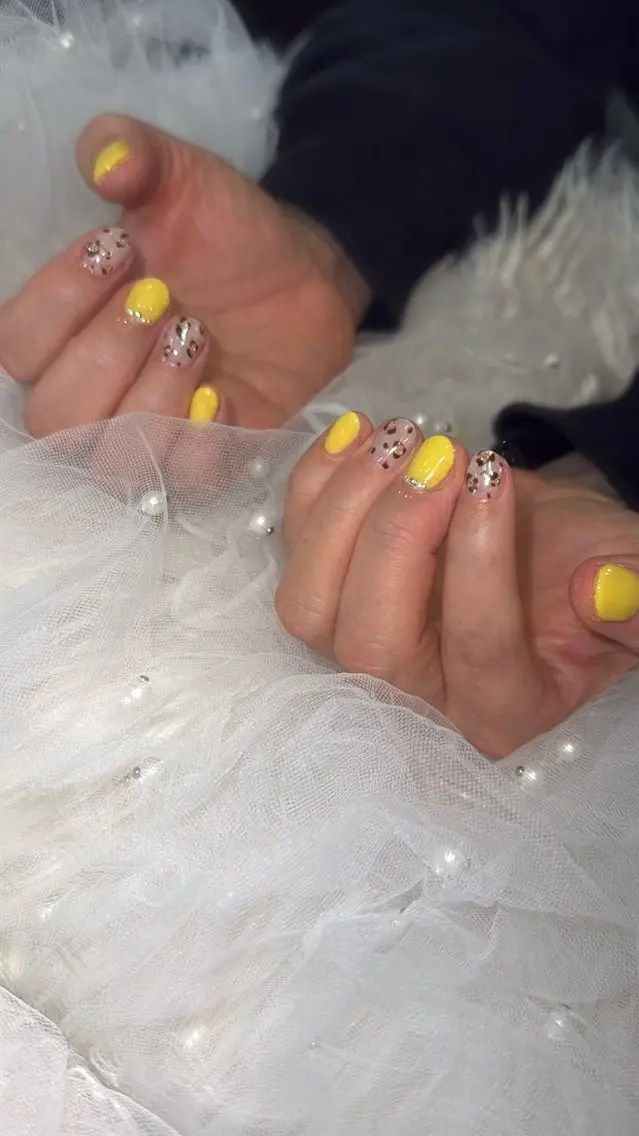 ネイル フラッシュネイル フットネイル フレンチネイル 韓国ネイル マグネットネイル SAKU nail 作島茜のネイルデザイン