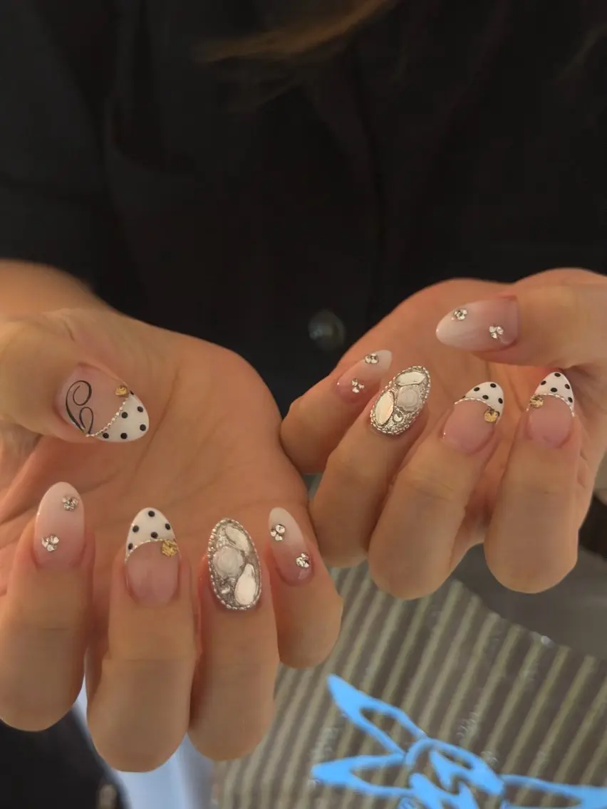 ネイル Rits nail Ayakaのネイルデザイン
