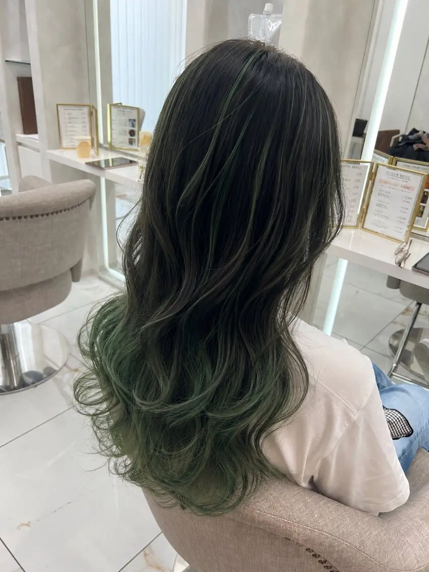 ロング カット ヘアカラー デザインカラー特化 ⚜️SHUTOのヘアスタイル