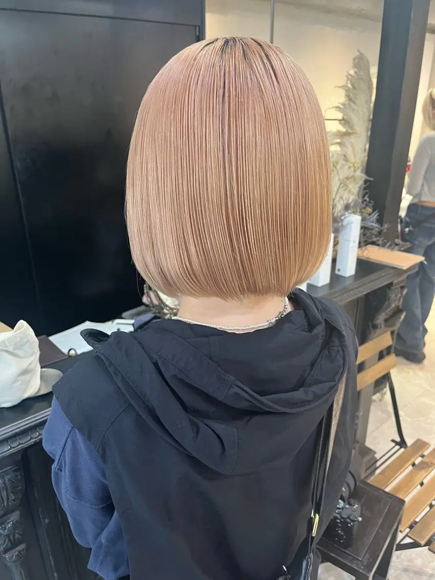 ショート ボブ ハイトーン RINO🌺のヘアスタイル