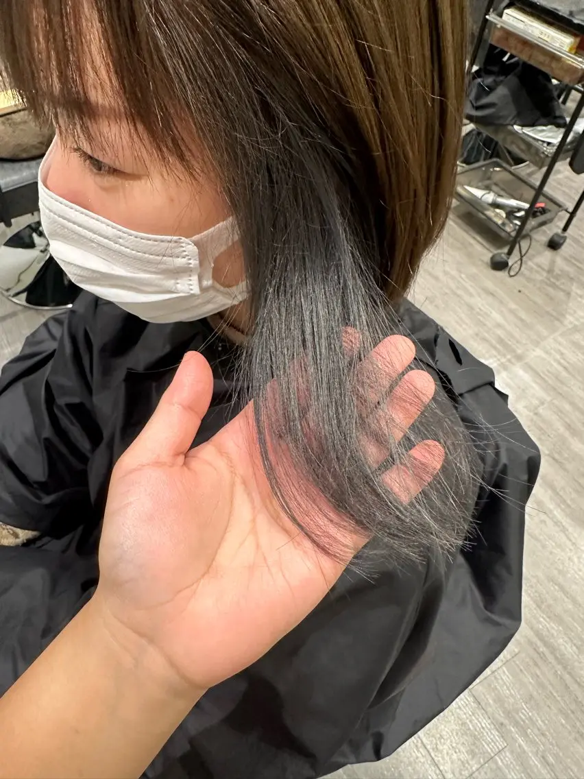 ミディアム カラー カット ヘアカラー トリートメント 艶髪レイヤー上田 紗也🇰🇷💗のヘアスタイル