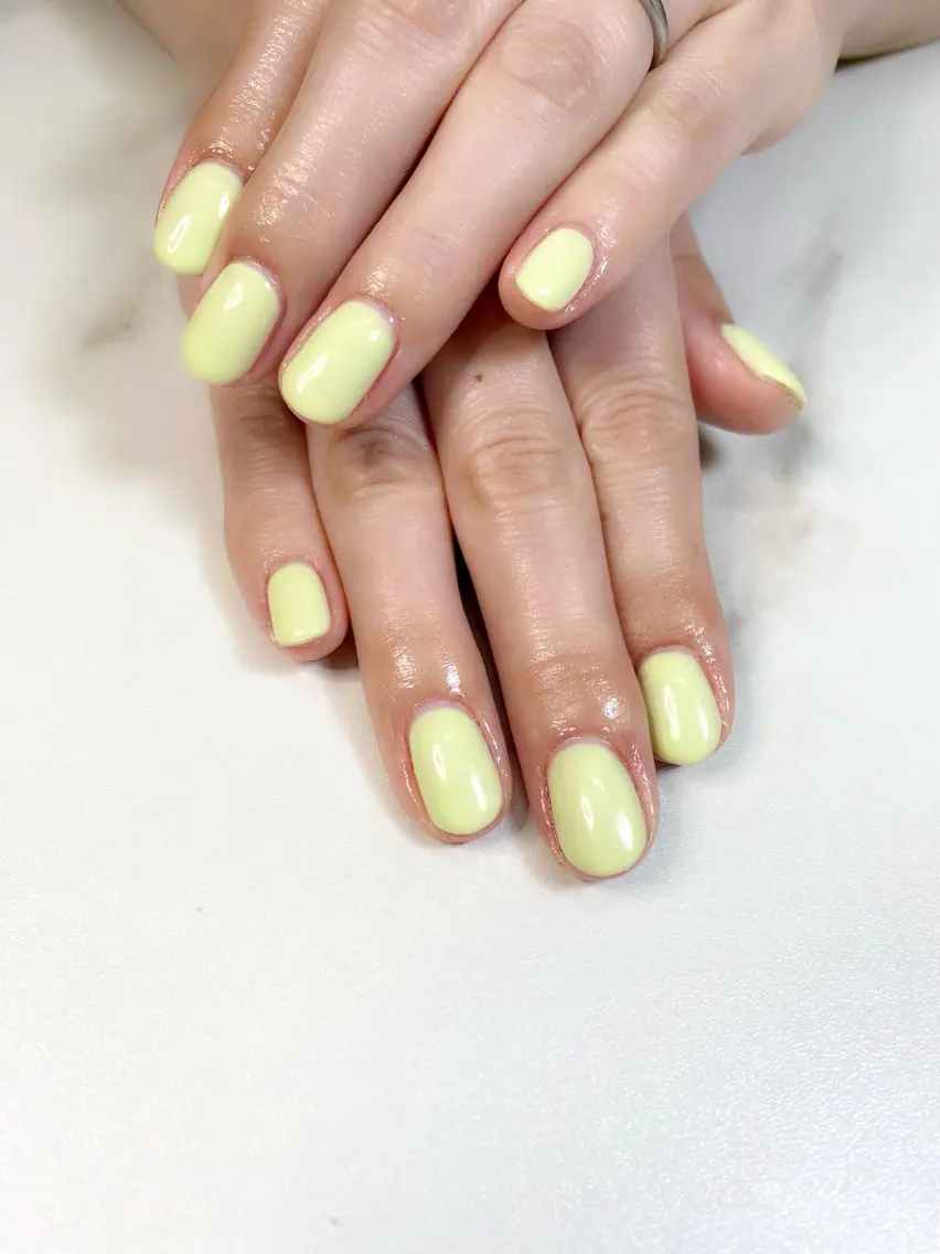 ネイル オフィスネイル ワンカラーネイル シンプルネイル ハンドネイル iro+ nailのネイルデザイン