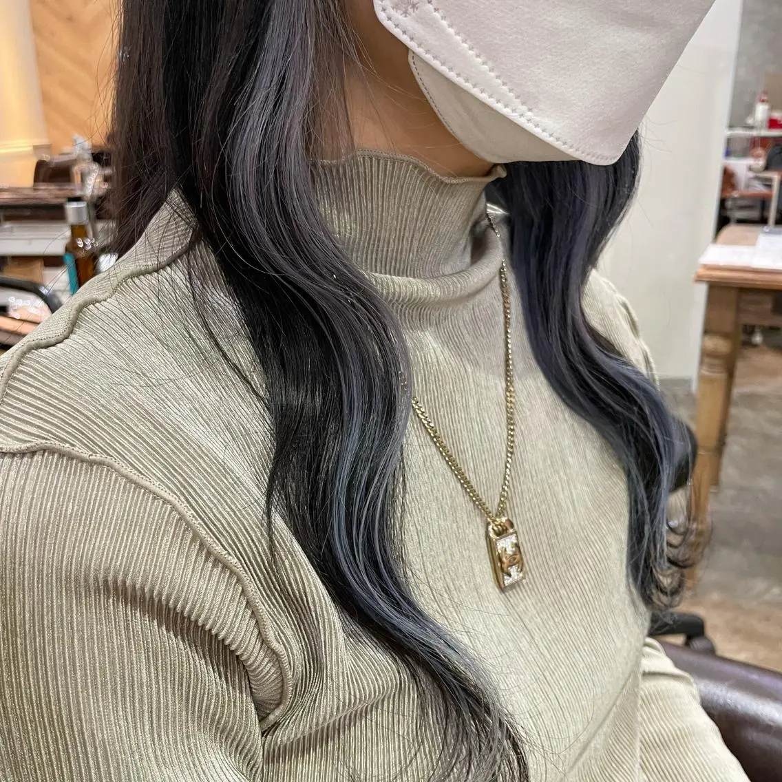 ロング カラー ヘアカラー トリートメント FERIAあべの KARINのヘアスタイル