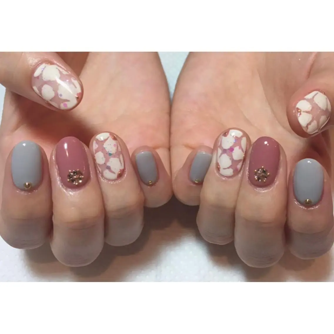 ショート ネイル ハンドネイル T. Kasumiのネイルデザイン
