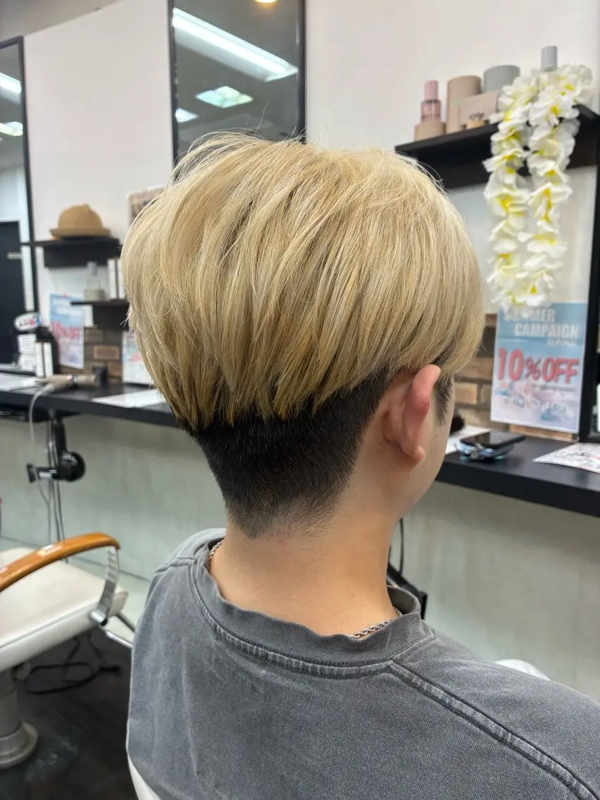 メンズ 刈り上げ カット 平岡 万依のヘアスタイル