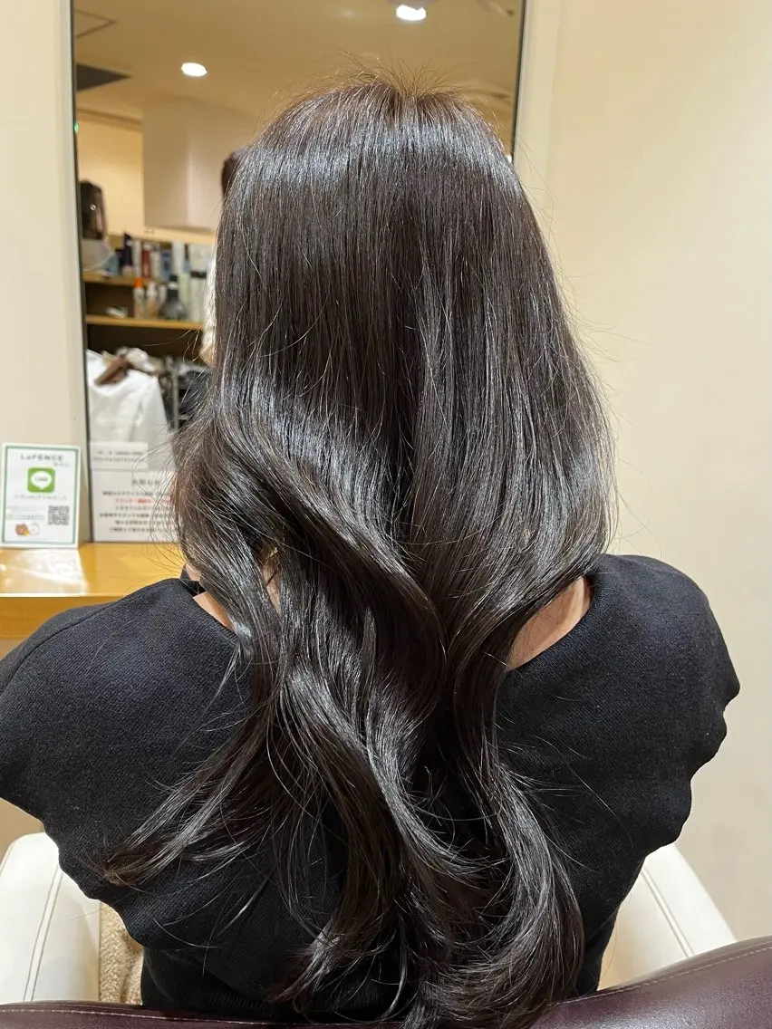 ロング カラー ヘアアレンジ 透明感カラー 斎藤 愛菜のヘアスタイル