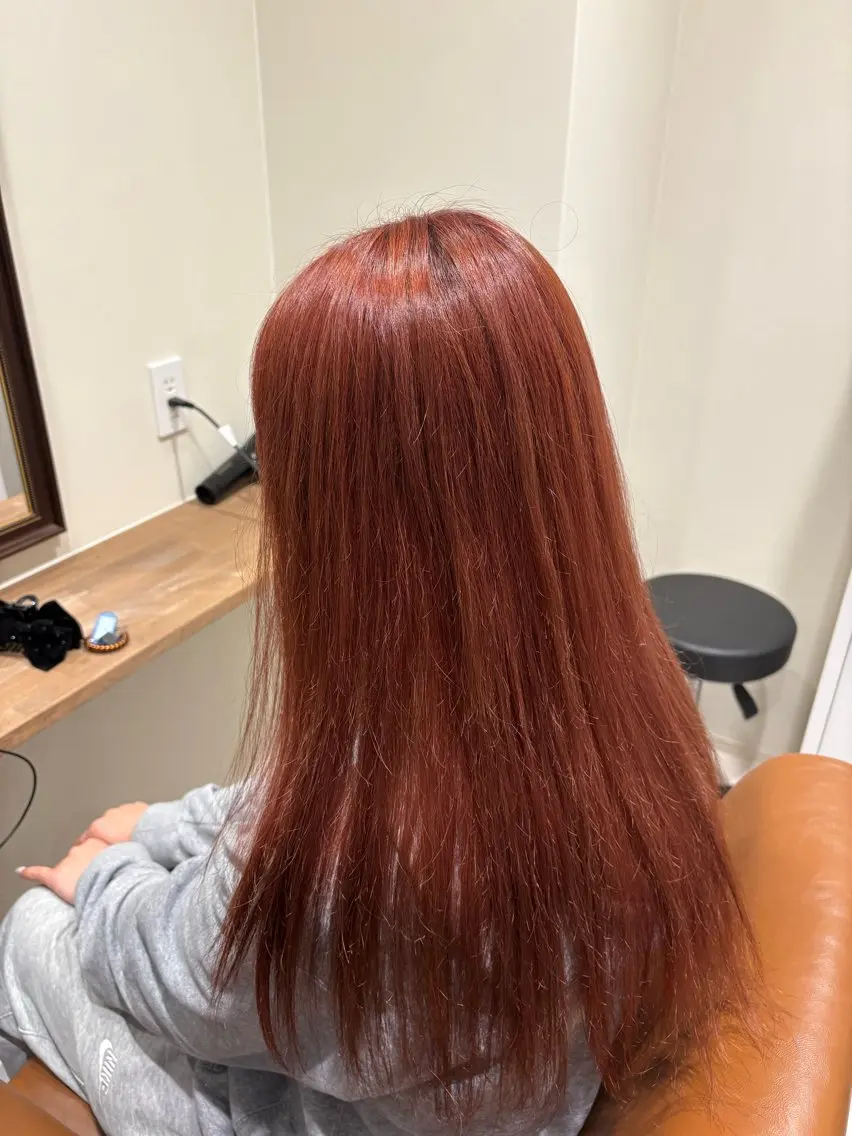 ロング ヘアカラー GUEST ヒロキのヘアスタイル