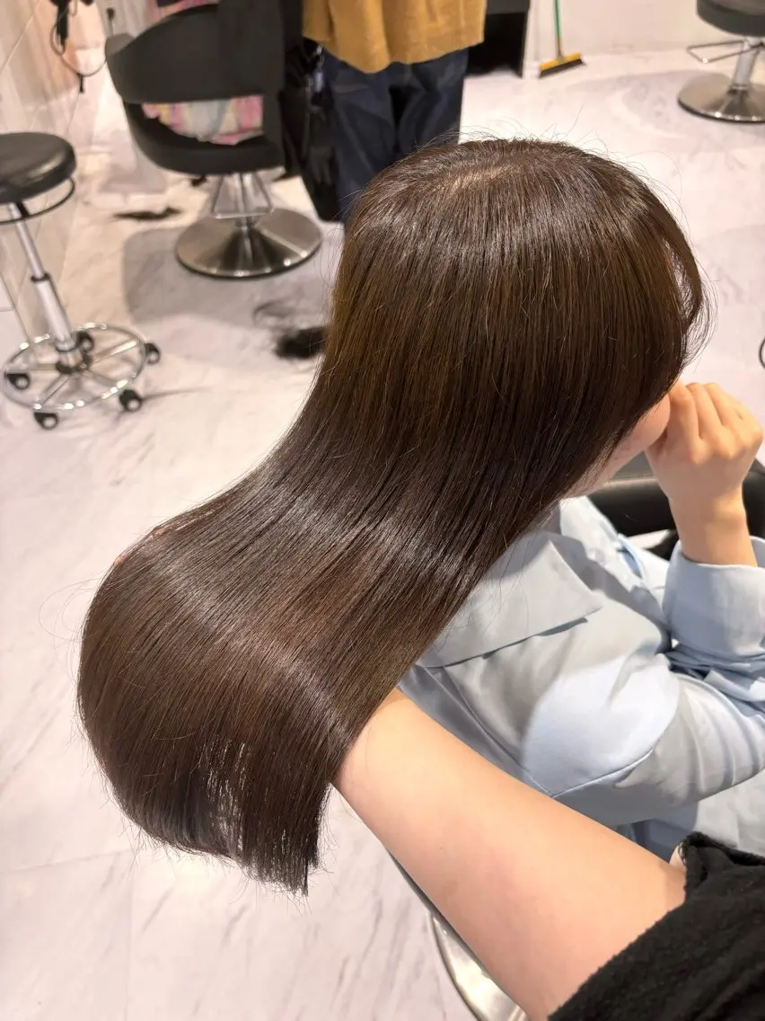 ロング カラー ベージュカラー オリーブベージュ ヘアカラー トリートメント ヘッドスパ ヘアセット 表参道♡暗髪♡ 艶カラー♡アユミのヘアスタイル