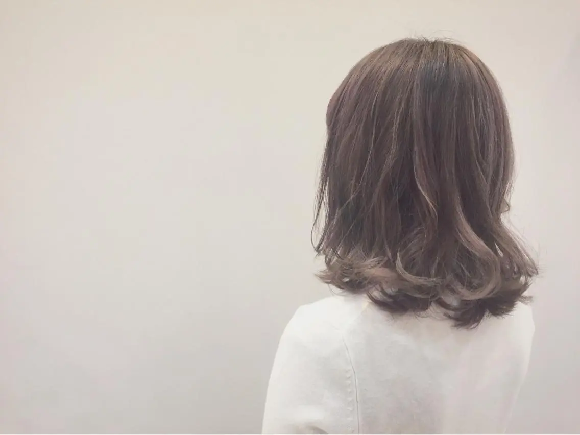 ショート ミディアム セミロング カラー パーマ アッシュ シルバー シルバーアッシュ ハイトーン×髪質改善 KENTAのヘアスタイル
