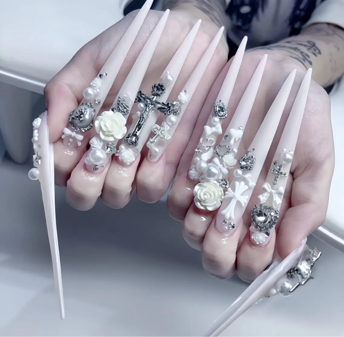 ネイル ブルー ジェルネイル ガーリー グラデーション グリーン ハンドネイル Rin Nail 新大久保店のネイルデザイン