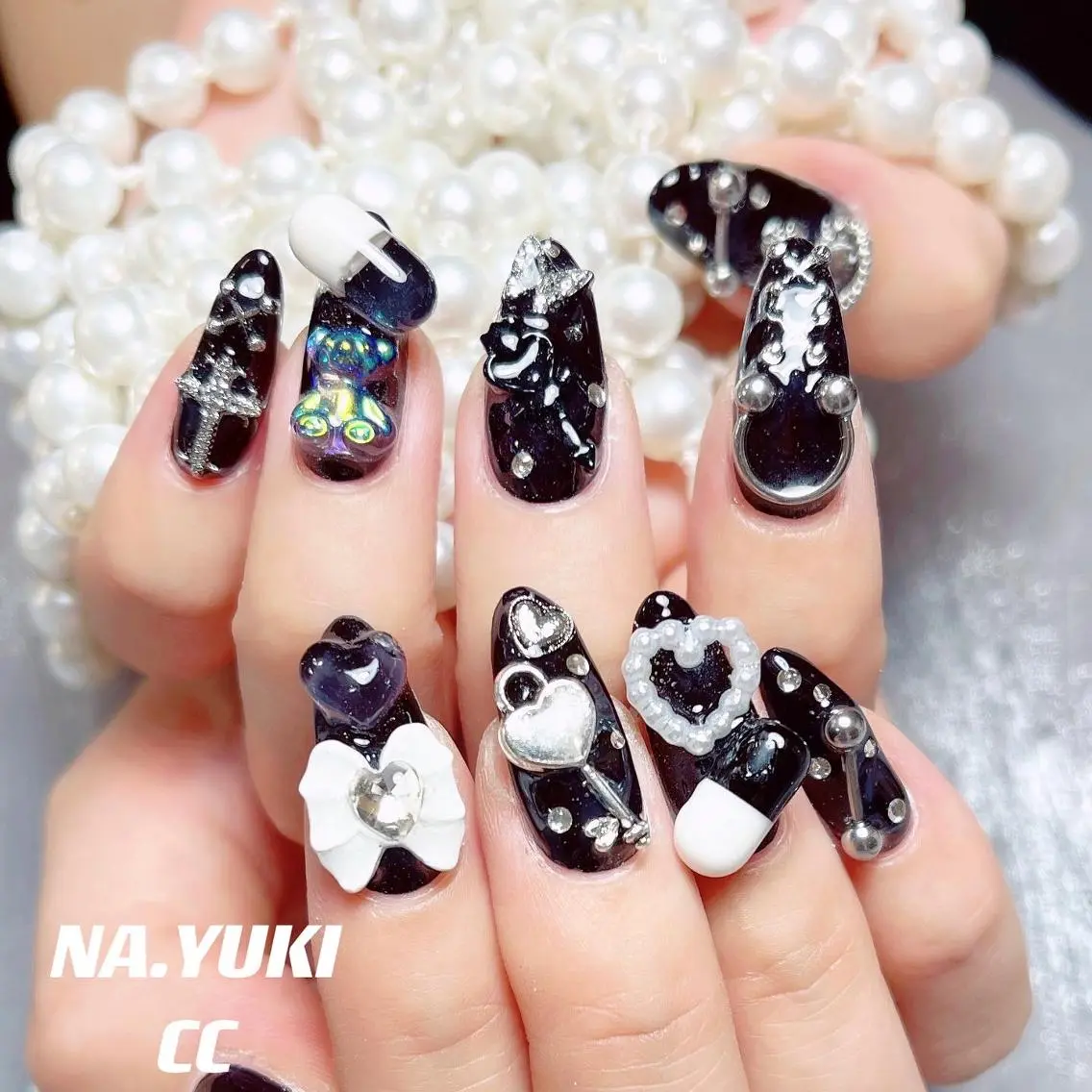 ネイル ハンドネイル ハンドケア ナユキNA.YUKI 新宿店のネイルデザイン