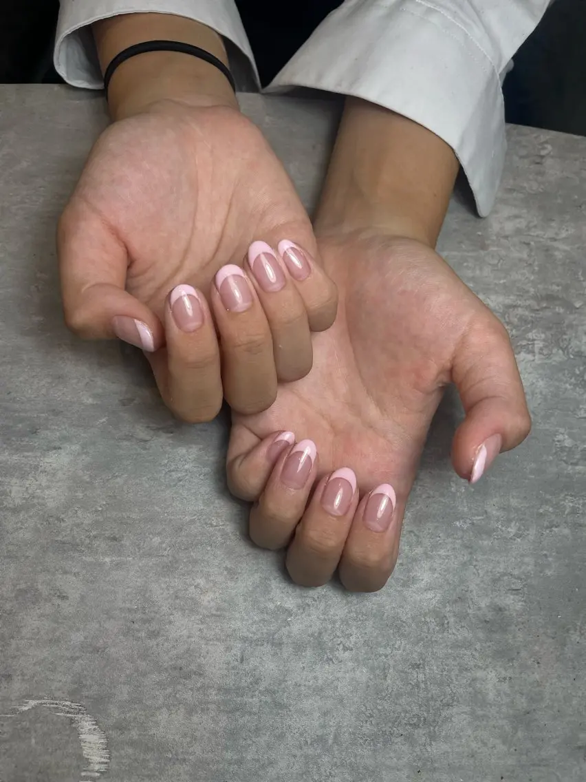 ネイル フレンチネイル CURAR藤沢店 伊藤のネイルデザイン