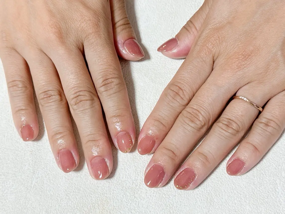 ネイル オーロラネイル フットネイル フレンチネイル ジェルネイル マグネットネイル ハンドネイル mogunail &blowのネイルデザイン