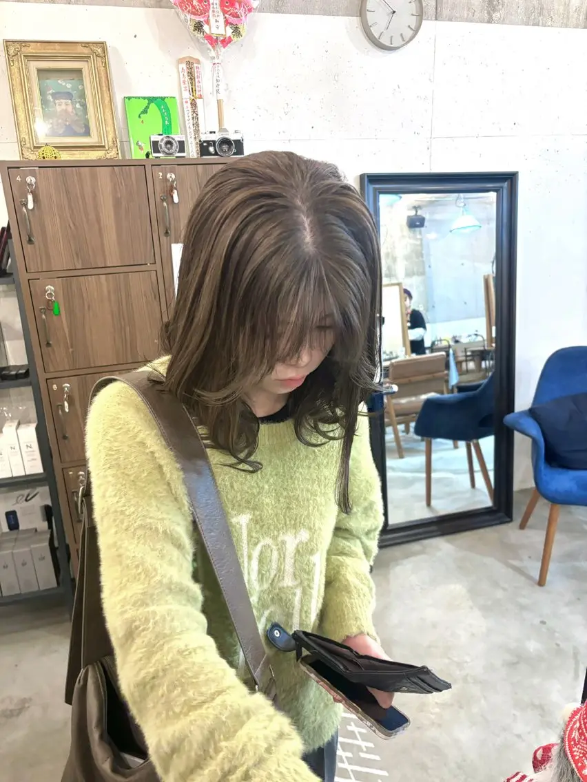 ミディアム カラー ベージュカラー オリーブベージュ カット ヘアカラー SABO /透明感カラー/美髪のヘアスタイル