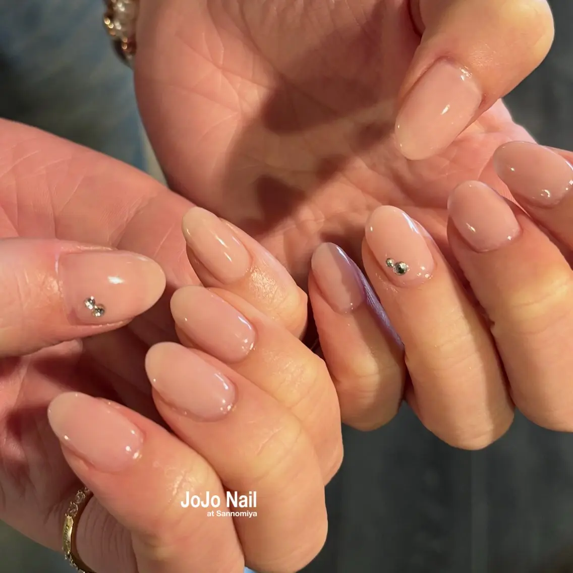 ネイル オフィスネイル ストーンネイル MOKA.N / JOJO@三宮のネイルデザイン
