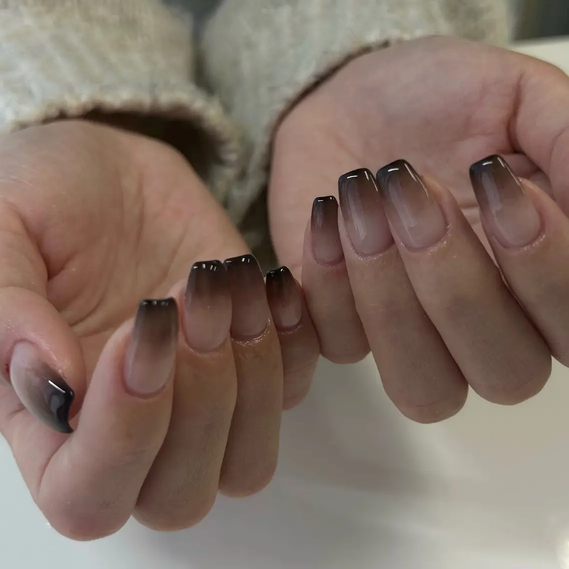 初回オフ無料【オフあり】Hand カラグラ✨※クリアベースになりますの写真