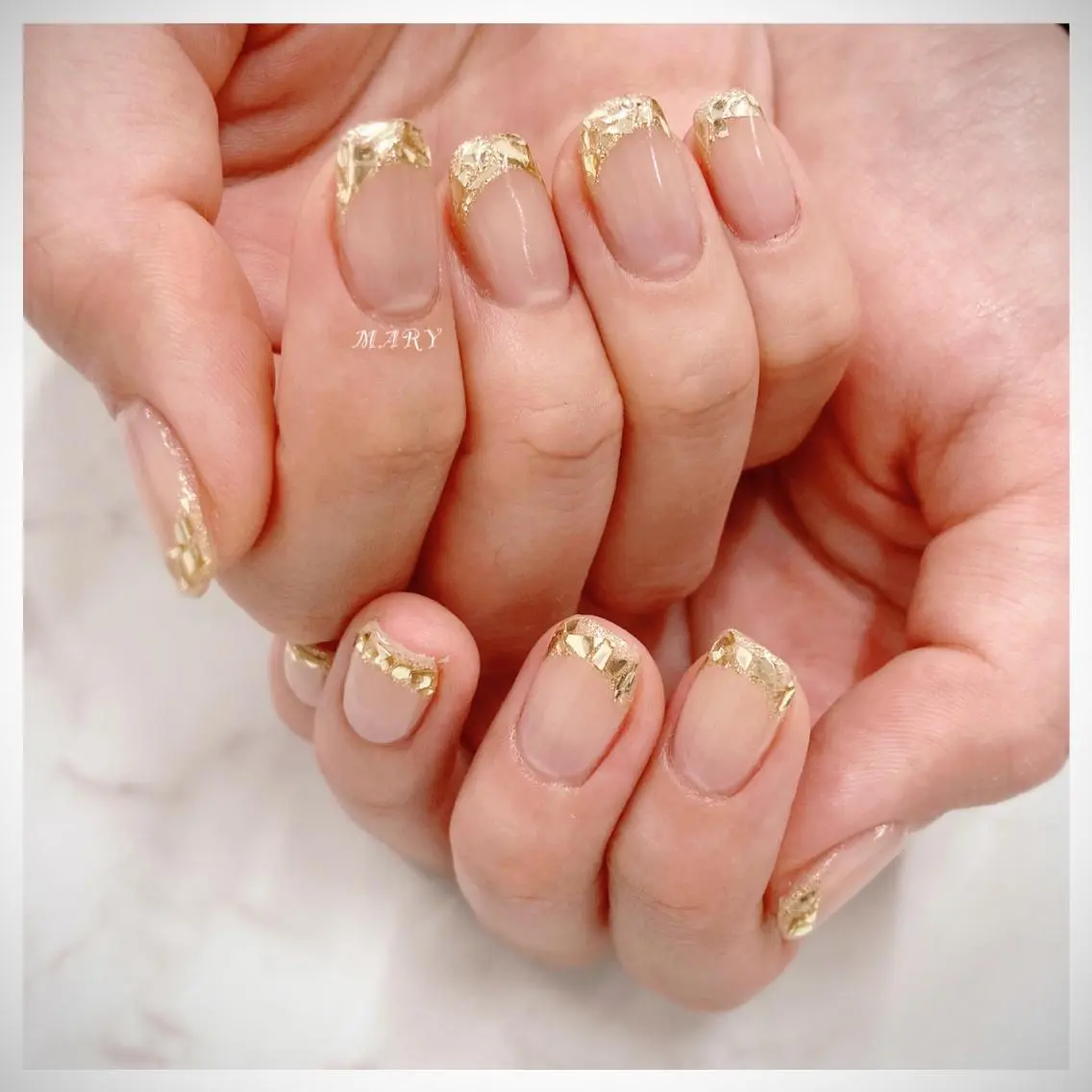 ネイル フレンチネイル ガラスフレンチ ゴールド ニュアンスネイル スクエアネイル ハンドネイル Mary nail .narumiのネイルデザイン