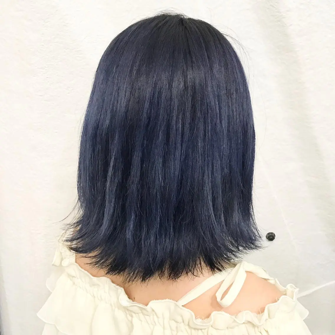 カラー ブリーチ ブルーカラー ネイビーカラー K-POP好き美容師 🇰🇷Kai.Yのヘアスタイル