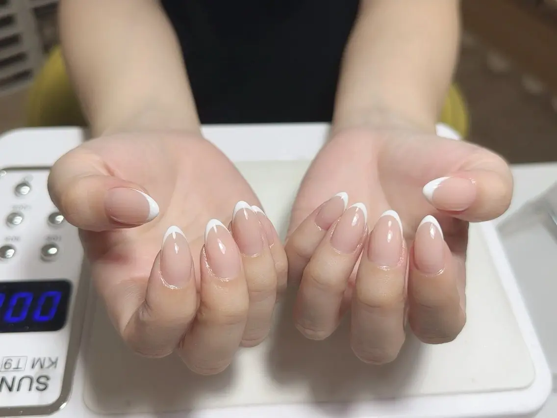 ネイル ハンドネイル NAIL CIRCLESのネイルデザイン
