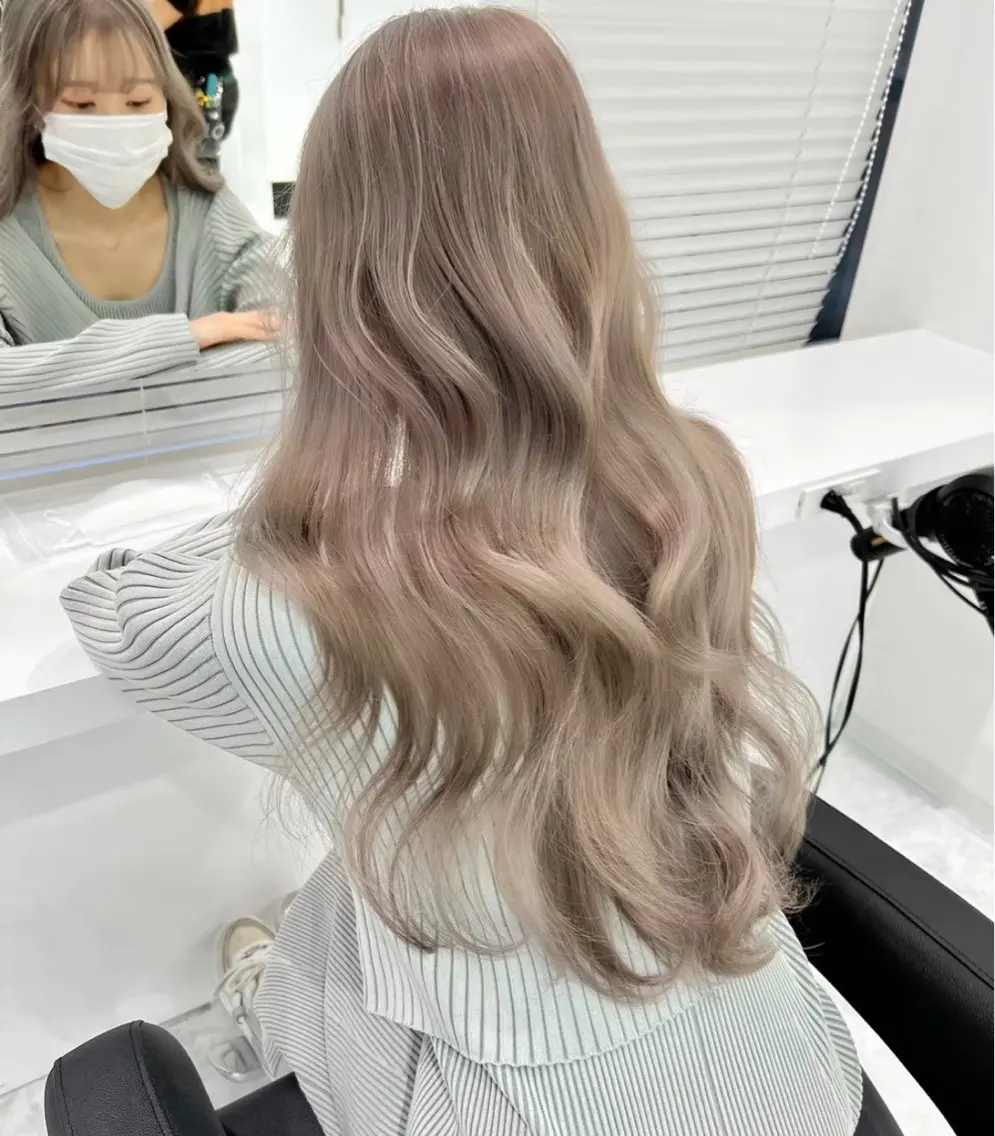 セミロング カラー ヘアアレンジ ヘアカラー トリートメント ヘアセット 🫧モテる💗ダメー ジレスハイトーン🫧のヘアスタイル