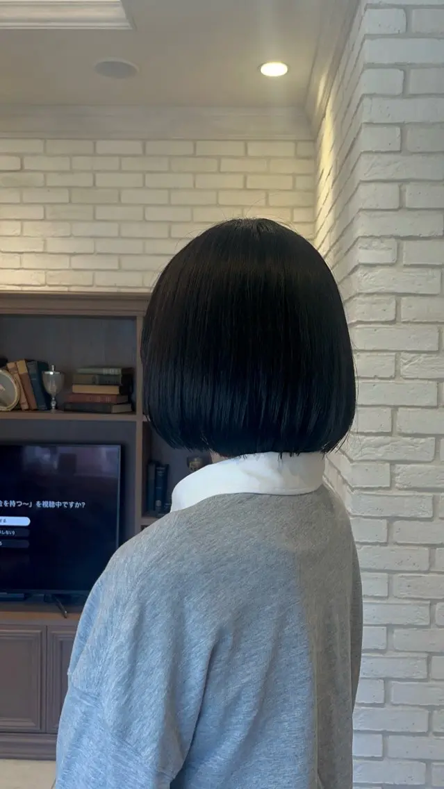 ミディアム 杉田 未來のヘアスタイル
