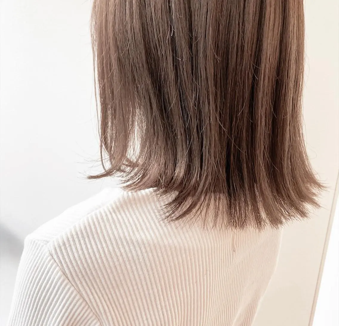ミディアム カット ヘアカラー トリートメント 長妻莉央/縮毛矯正 髪質改善カラーのヘアスタイル