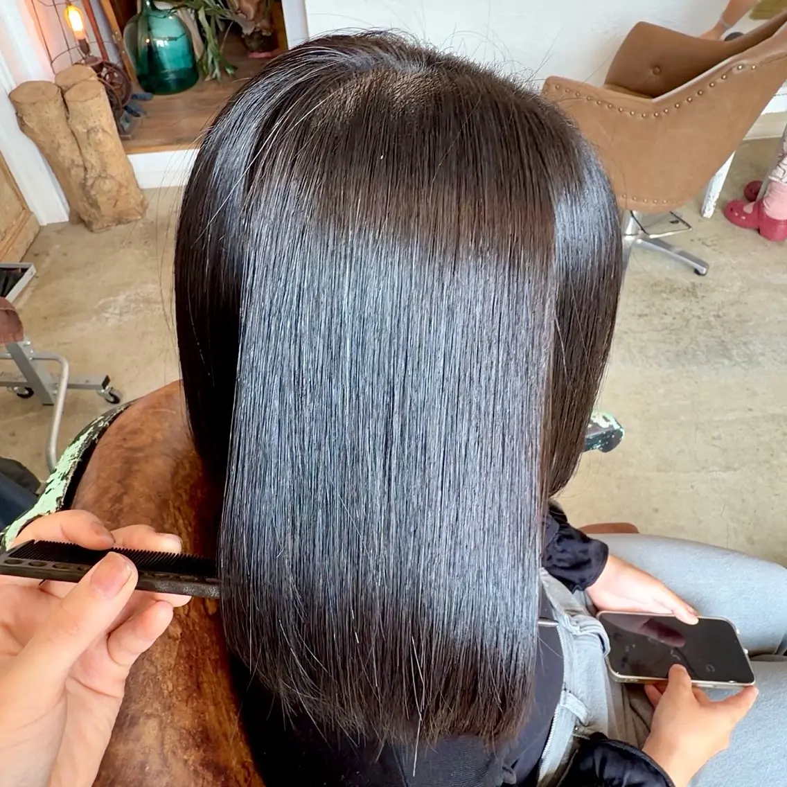 ミディアム 縮毛矯正 塚田 華鈴のヘアスタイル
