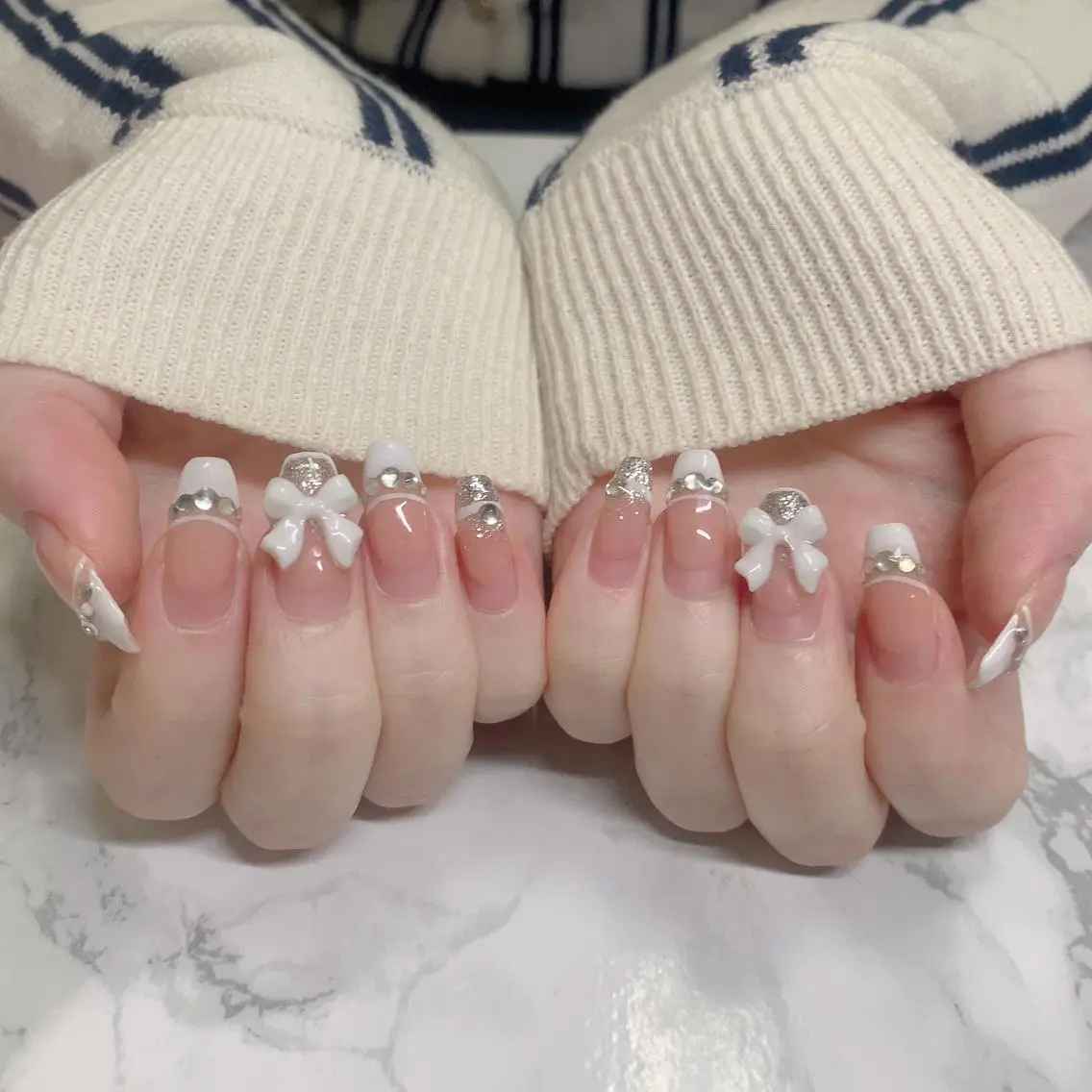 ネイル はな💎ネイル ワンホン、長さ出しのネイルデザイン