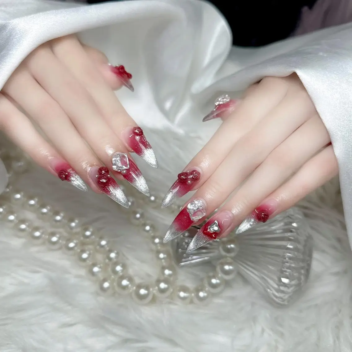 ネイル アートネイル ジェルネイル キラキラネイル 韓国ネイル ロングネイル ハンドネイル ハンドケア Nova Nailのネイルデザイン