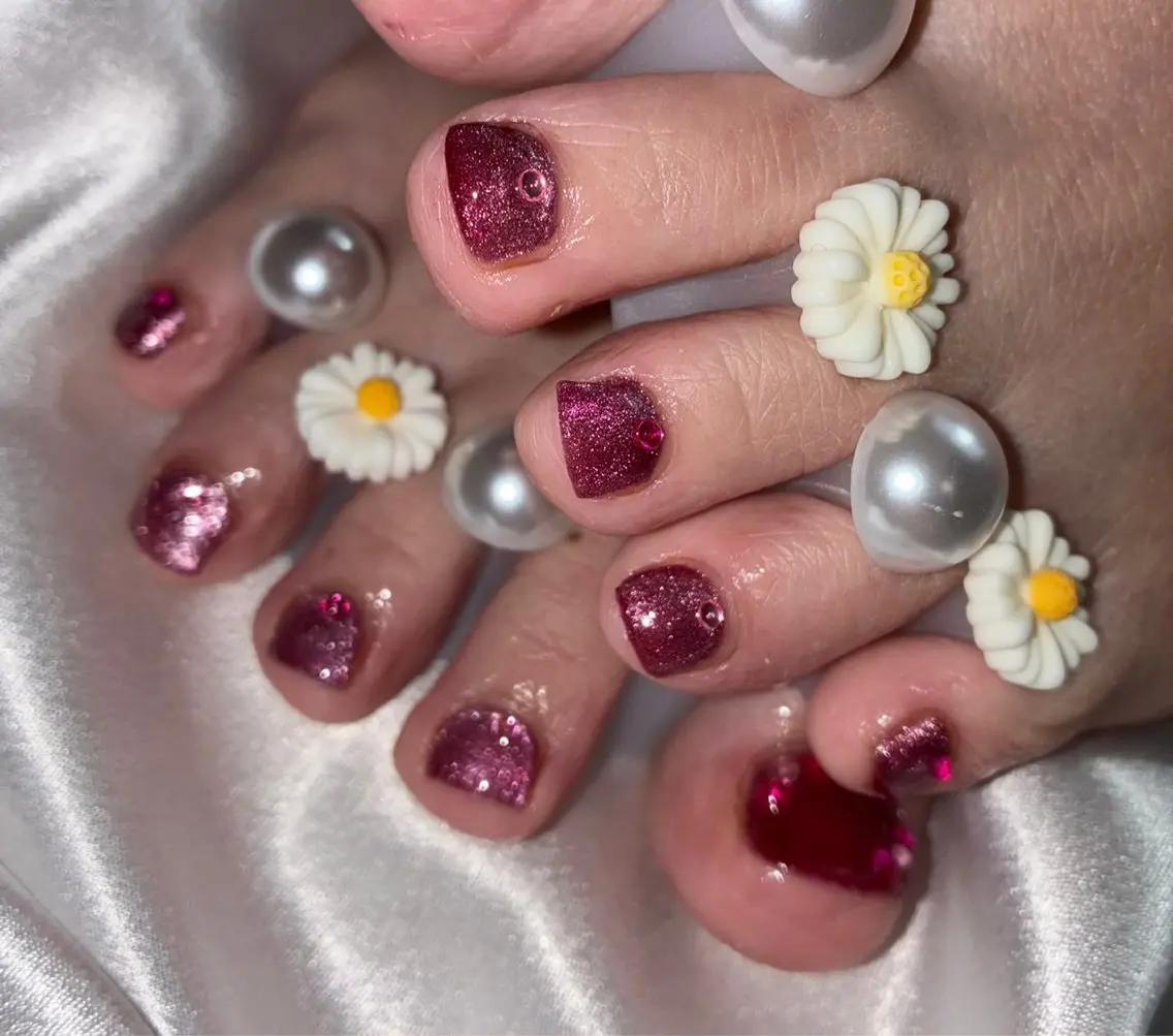 ショート フットネイル YOKOSUKA NAILS💅🩶のネイルデザイン