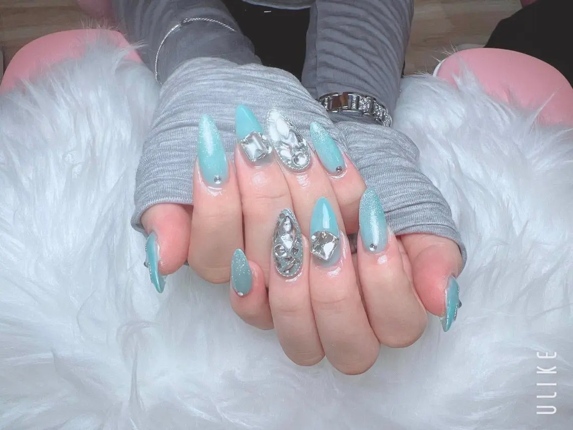 ネイル フレンチネイル 韓国ネイル 水色 マグネットネイル ニュアンスネイル ハンドネイル Hana Rose Nailのネイルデザイン