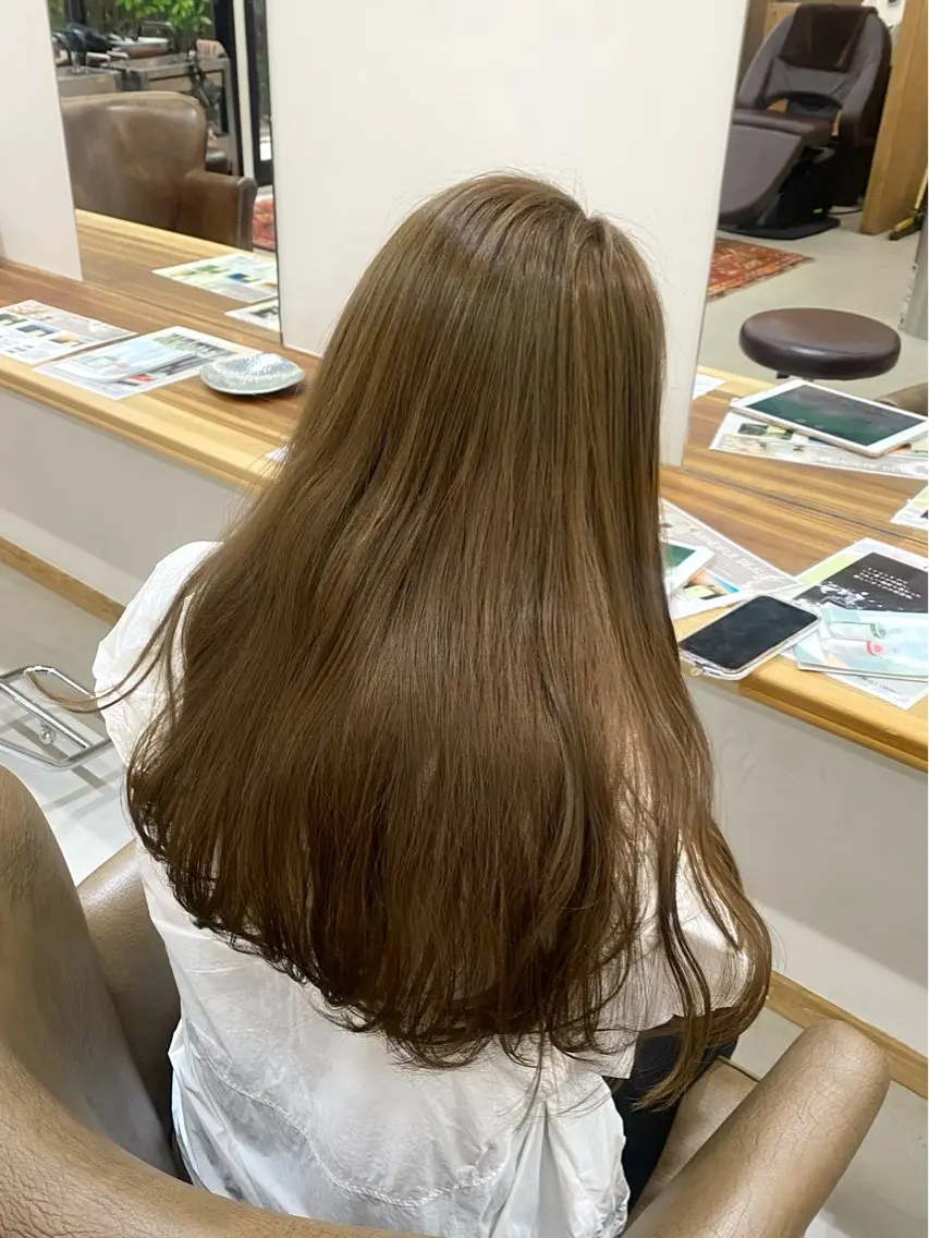 セミロング カラー ヘアアレンジ ブリーチ ダブルカラー ブリーチなしカラー カット ヘアカラー トリートメント ハル🌸柔色/ ブリーチなし/艶髪のヘアスタイル