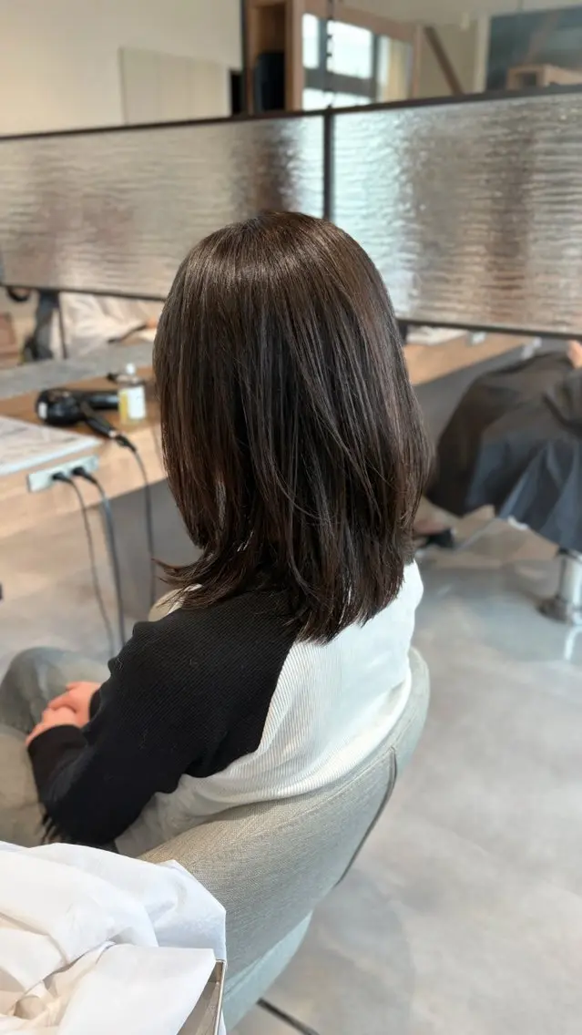 ミディアム ハイレイヤー レイヤーカット 外ハネヘア カット ヘアカラー トリートメント Zina.金上美玲 ✲Layer✲南船橋のヘアスタイル