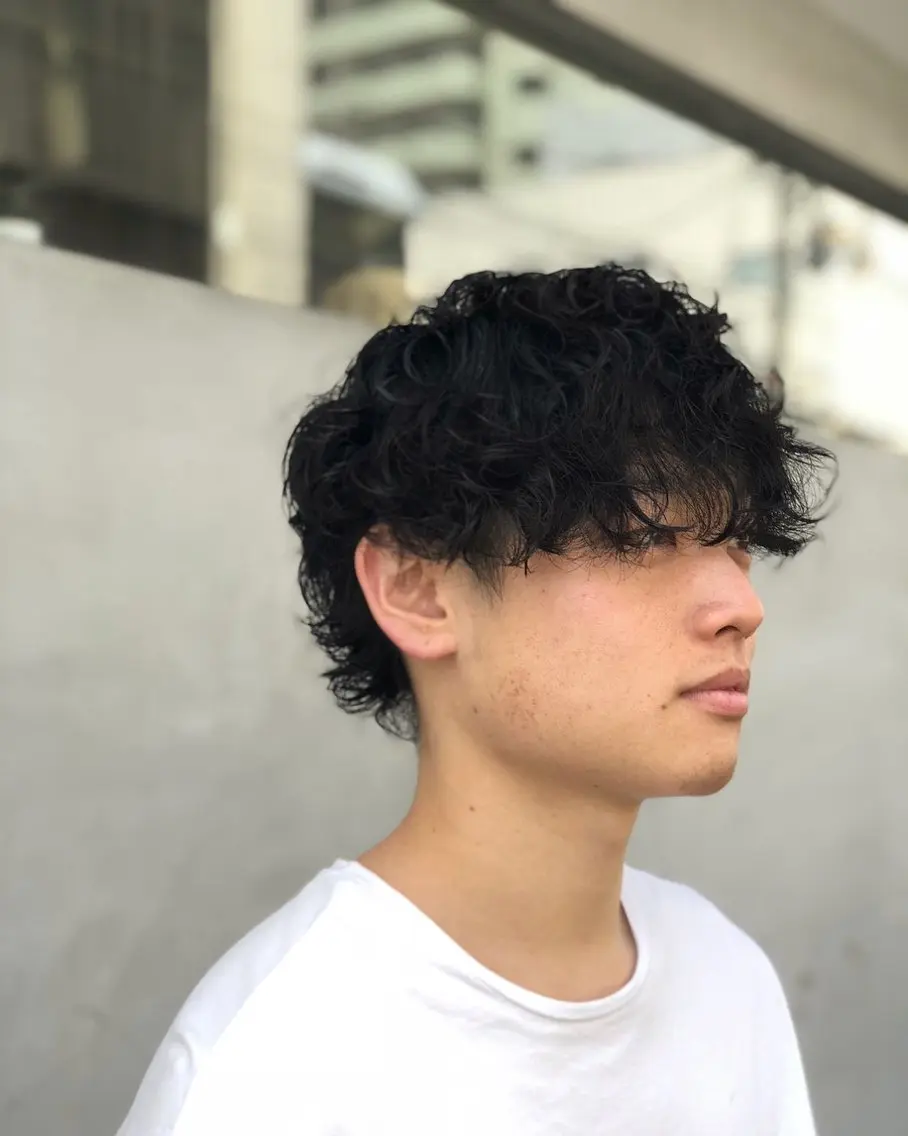 ミディアム メンズ ミディアムパーマ メンズパーマ 波巻きパーマ CHIRU hair salonのヘアスタイル