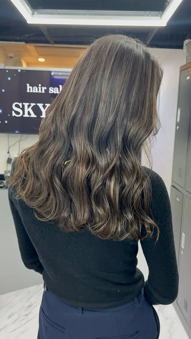 ロング カラー ヘアアレンジ 🎨カラー満足度 500%💫ヅル💫のヘアスタイル