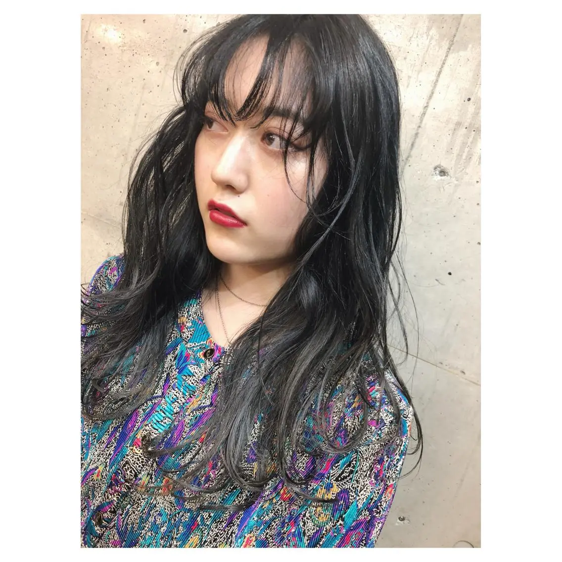 セミロング カラー ブルーカラー ハイライトカラー ハイライト センスをお届けします 大谷将生infpのヘアスタイル