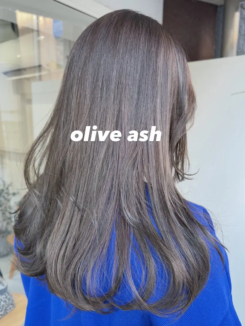 ロング カラー ロングレイヤー アッシュ 透明感カラー オリーブアッシュ レイヤーカット 銀座/レイヤー ハイライト/MAMIのヘアスタイル