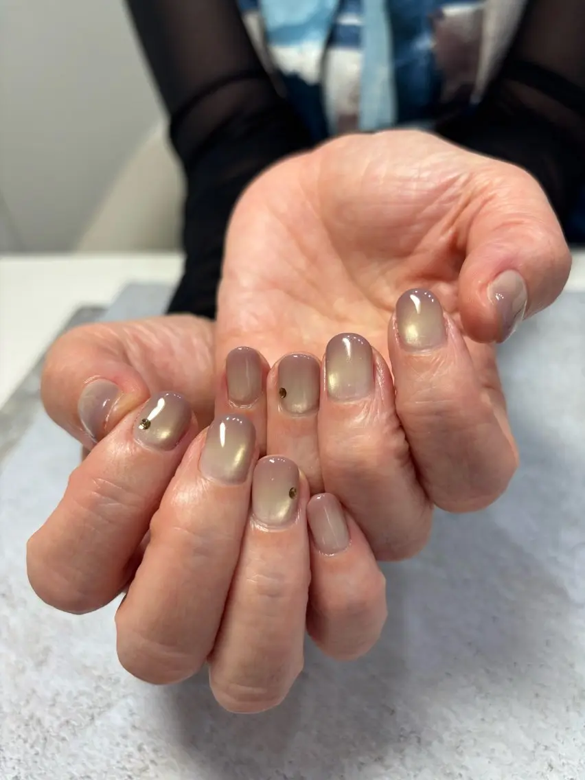 ネイル 【LINON】 airiのネイルデザイン
