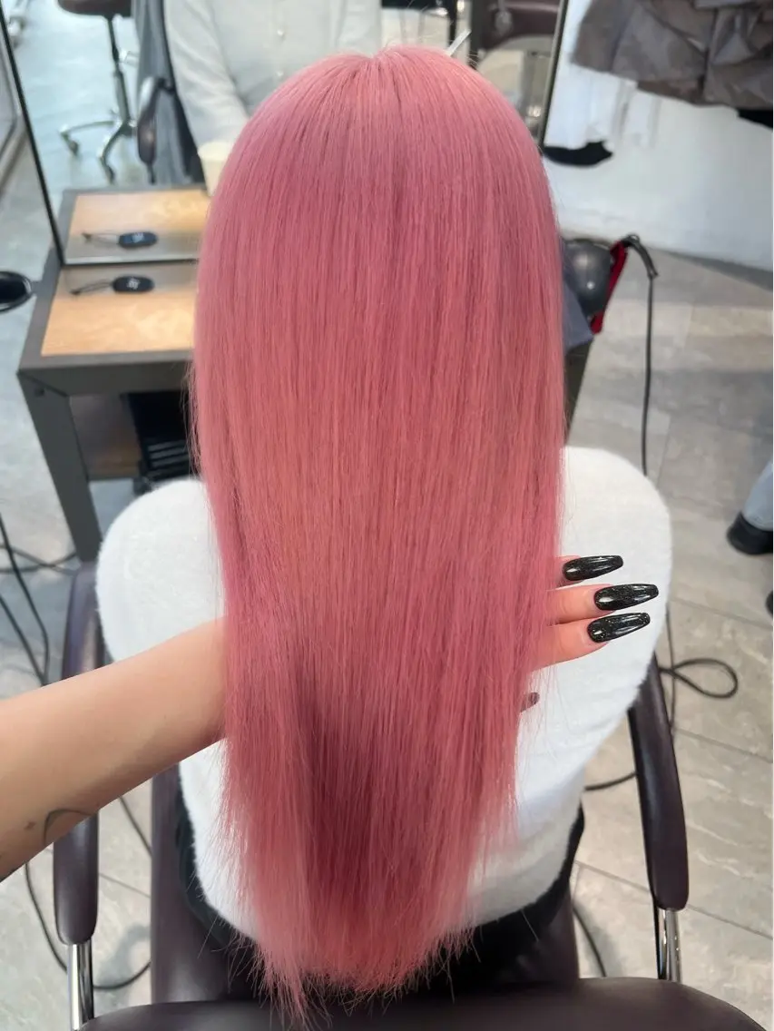 ロング カラー 🎀ハイトーン・艶 カラー HANA🎀のヘアスタイル