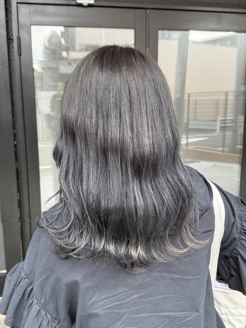 セミロング カラー ヘアカラー 透明感カラー/パーマ 🌀アオノのヘアスタイル