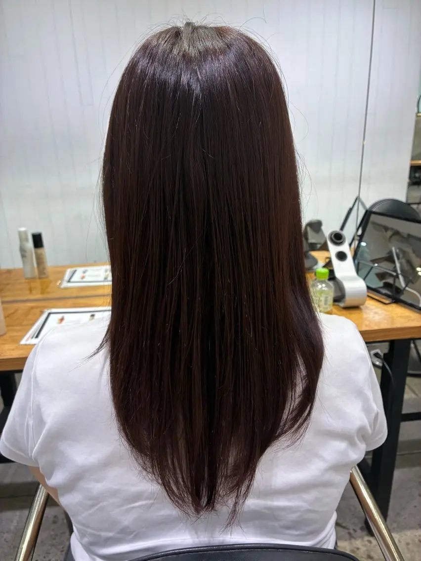 セミロング ヘアカラー トリートメント 悠吏 ／艶感／透明感カラーのヘアスタイル