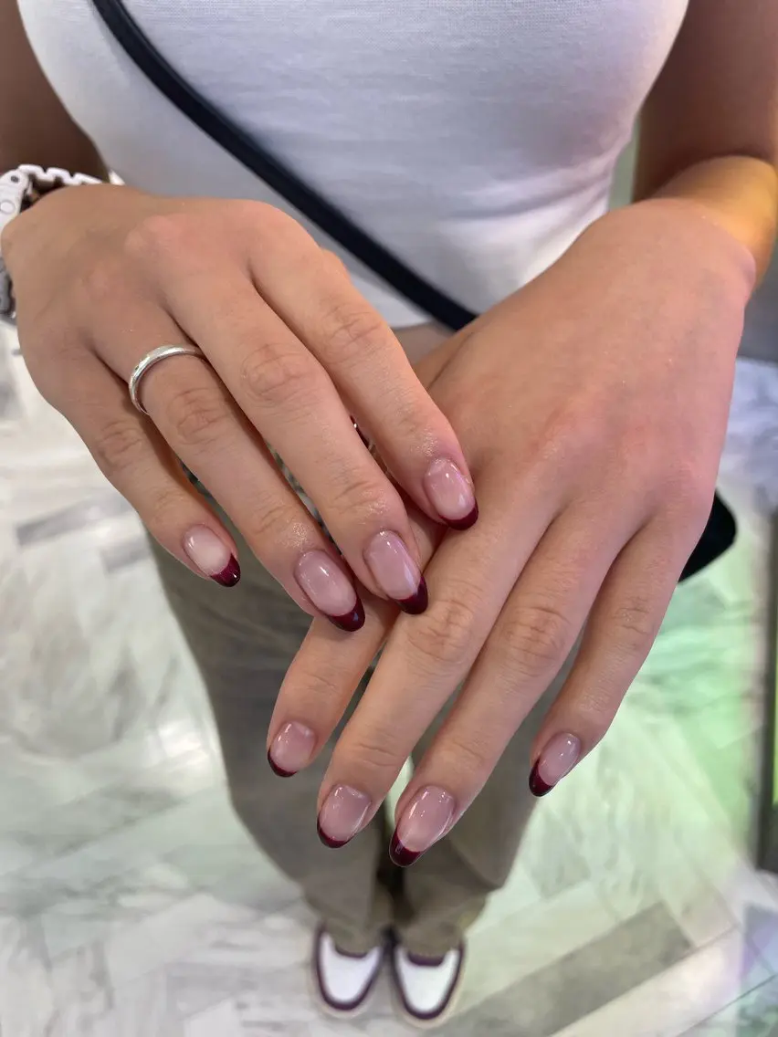 ネイル クリアネイル フレンチネイル ハンドネイル フットネイル ハンドケア クルミ/ 💕ワンホンネイルのネイルデザイン