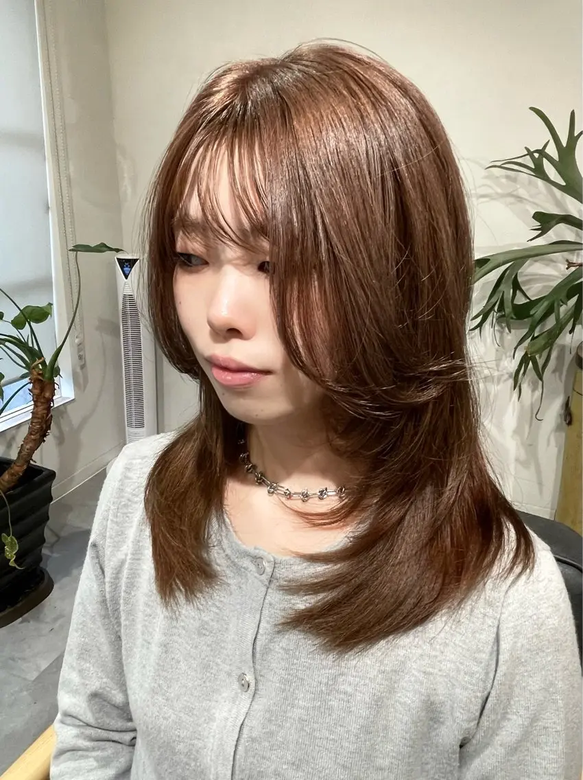 ミディアム 韓国風ヘア レイヤーカット 深澤 帆乃のヘアスタイル