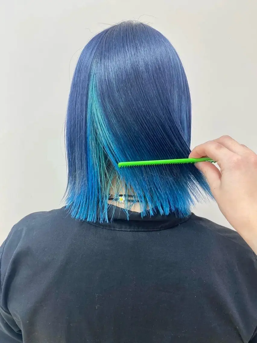 ショート 岡田 和馬のヘアスタイル